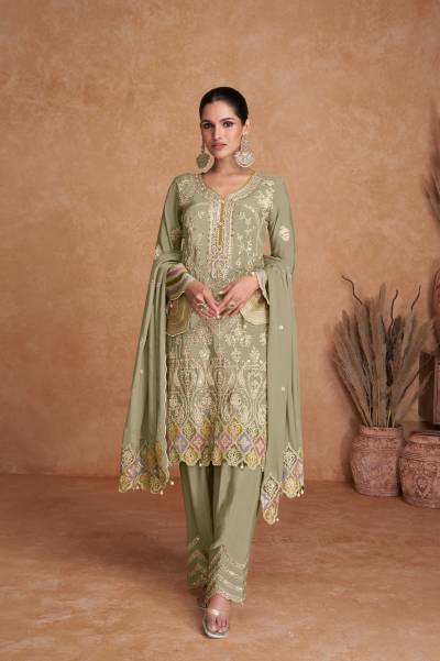LIYANA BY GULKAYRA DESIGNER CHINON SALWAR SUIT WHOLESALER IN INDIA